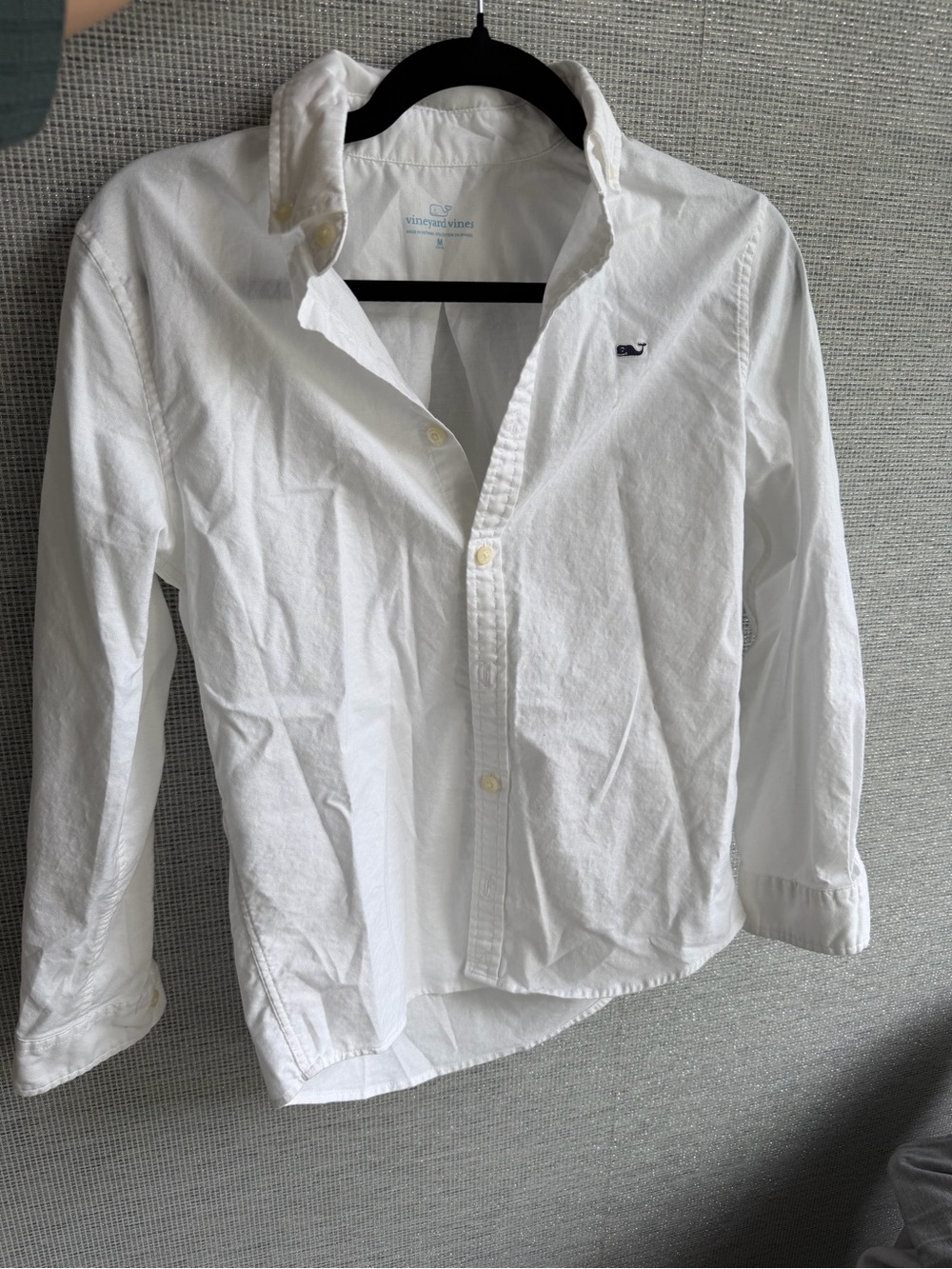 Vineyard Vines White Button-Down Shirt size M (12-14)